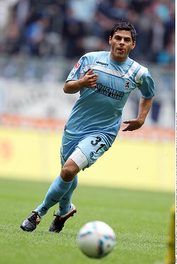 KEVIN VOLLAND: Teil des Giesinger Offensivmotors, der zurzeit auf Hochtouren läuft. Der zukünftige Hoffenheimer zwar nicht so zwingend vor dem Tor wie in den Wochen zuvor, dafür jedoch als wertvoller Läufer und Vorbereiter hilfreich. NOTE: 2