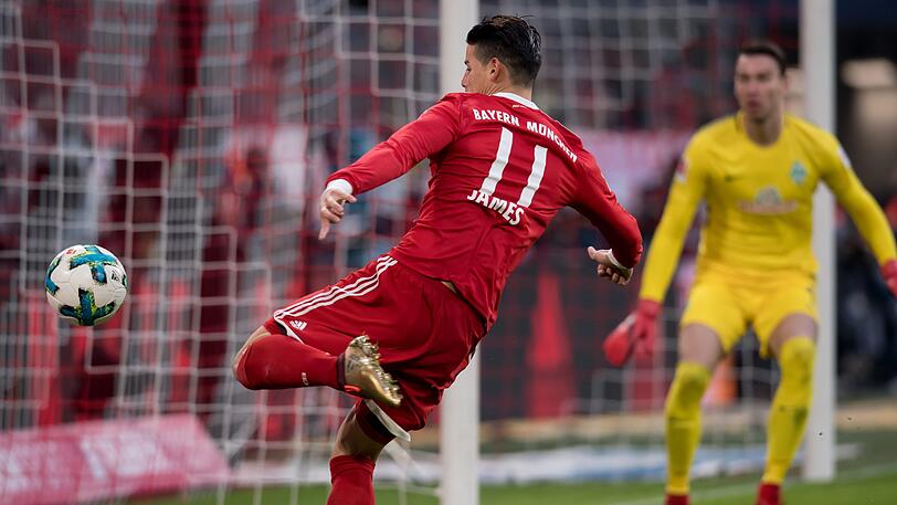 Unter Jupp Heynckes in neuer Rolle: James spielt auch gegen Bremen in zentraler Mittelfeldposition - und kommt immer besser in Schuss.