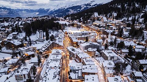 Der noble Skiort Crans-Montana auf 1.500 Metern H&ouml;he.