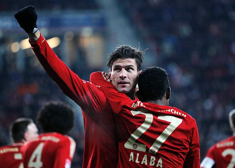 Torschütze zum 2:0: Mario Gomez (l.).