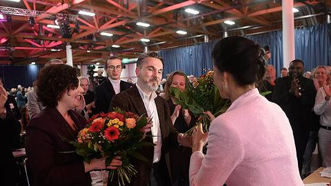 F&uuml;hrungswechsel beim BSW: Wagenknecht hat die Spitze abgegeben, Fabio De Masi und Amira Mohamed Ali &uuml;bernehmen im Duo.