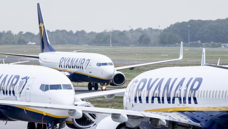 Mitte Januar hatte der irische Billigflieger bereits ein weiteres Mal die Prognose für das Gesamtjahr gesenkt. Mitte Januar hatte der irische Billigflieger bereits ein weiteres Mal die Prognose für das Gesamtjahr gesenkt.