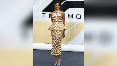 Nach diesem Auftritt von Simone Ashley dürfte es der "F1"-Regisseur doppelt bereuen, sie aus seinem Film geschnitten zu haben.