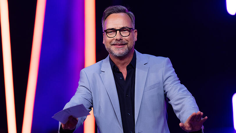 "The Masked Singer": Matthias Opdenhövel moderiert die Show. "The Masked Singer": Matthias Opdenhövel moderiert die Show.