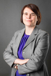 Anna Hanusch (Grüne) ist die Bezirksausschuss-Chefin. Sie sorgt sich, dass es spät kein Essen mehr im Viertel gibt. Anna Hanusch (Grüne) ist die Bezirksausschuss-Chefin. Sie sorgt sich, dass es spät kein Essen mehr im Viertel gibt.