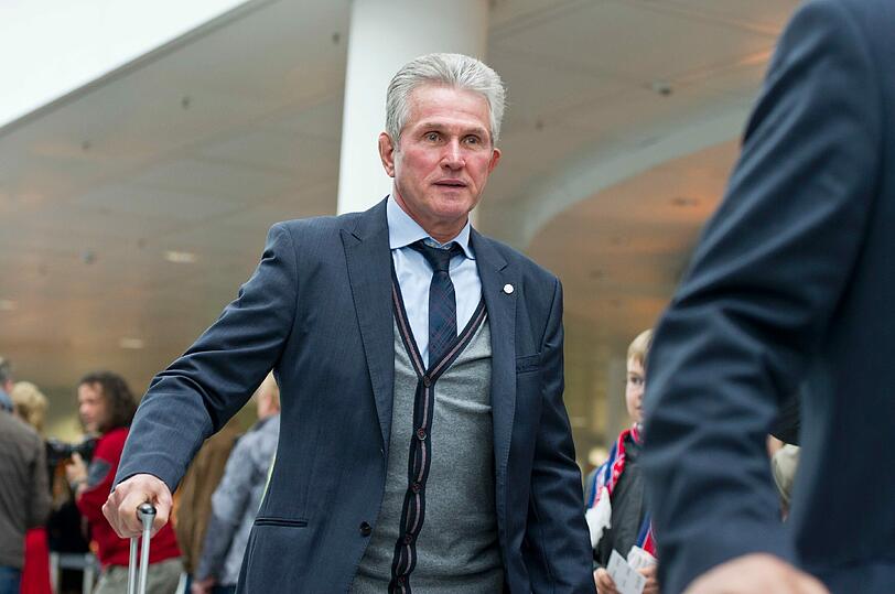 Der FC Bayern vor dem Abflug nach London - Bilder vom Flughafen München