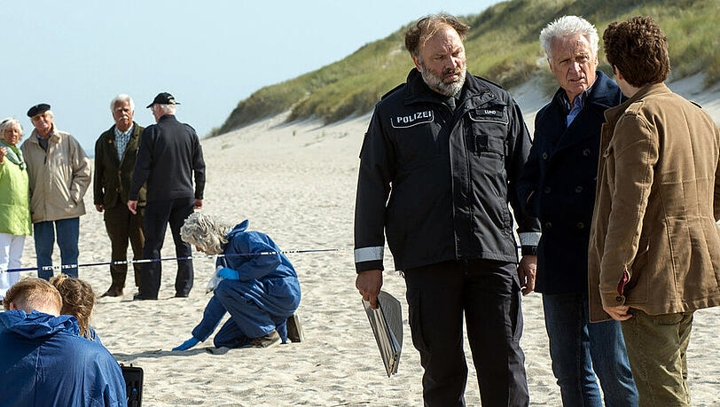 "Nord Nord Mord": Am Sylter Strand wird ein abgetrennter Arm gefunden "Nord Nord Mord": Am Sylter Strand wird ein abgetrennter Arm gefunden