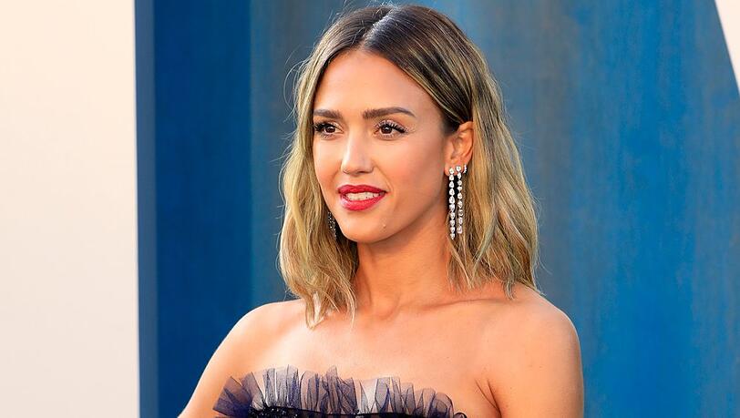 Jessica Alba hat ihren Eltern eine gro&szlig;e Freude bereitet.