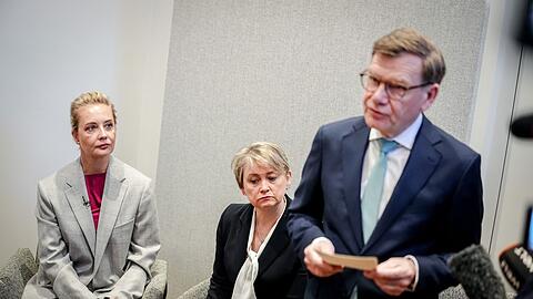 Au&szlig;enminister Johann Wadephul (CDU) fordert Konsequenzen aus den neuen Analysen zur Ursache des Todes des prominenten Kremlkritikers Alexej Nawalny.