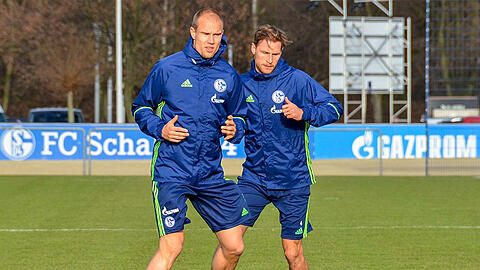 Schalke-Neuzugang Holger Badstuber (links) und Benedikt Höwedes.