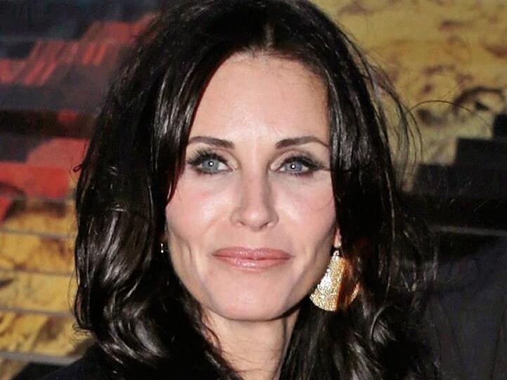Courtney Cox hat Spaß mit "Friends".