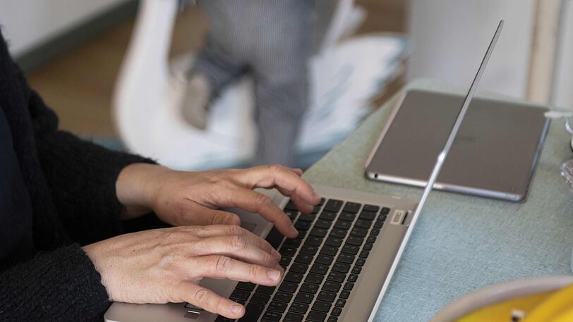 Wegen der verstärkten Homeoffice-Nutzung ist das Volumen den Angaben zufolge unter der Woche mit bis zu 50 Prozent stark gestiegen.