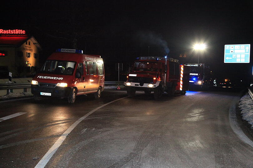 Miesbach: Auf Autobahnauffahrt: Frontalcrash am Irschenberg  - Bayern - Abendzeitung München