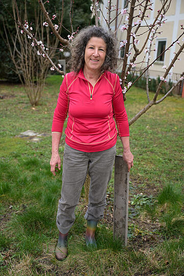Eine der ganz emsigen Gartenbienen: die 67-jährige Traudl.