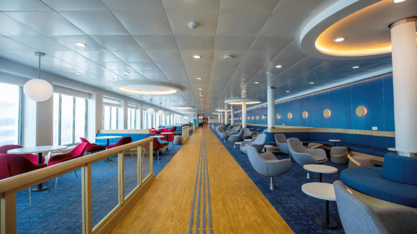 L'atmosfera lounge garantisce un soggiorno confortevole sottocoperta.