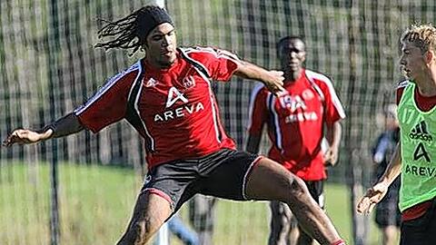 Ruhig, aber durchaus aggressiv: Der neue Innenverteidiger Breno vom FC Bayern, ein stämmiges Kerlchen.