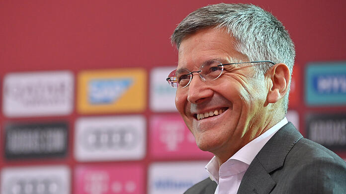 Sieht den FC Bayern für die anstehende Saison bestens gerüstet: Präsident Herbert Hainer.