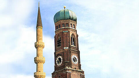 Noch eine Vision: Frauenkirche und Minarett nebeneinander.
