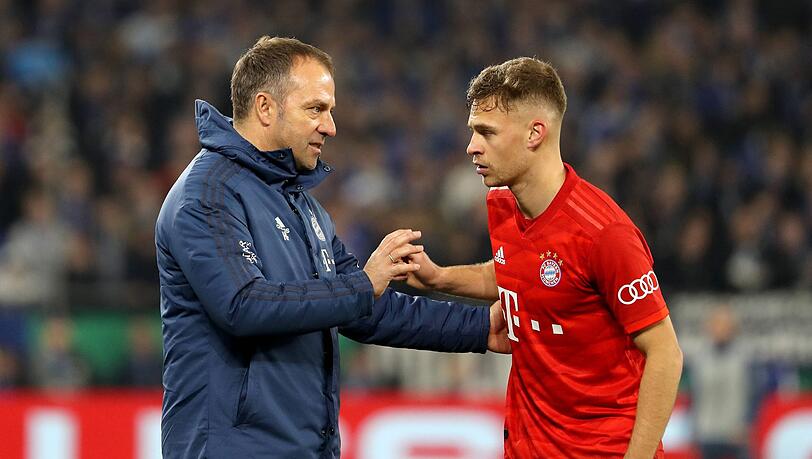 Joshua Kimmich (rechts) und Bayern-Trainer Hansi Flick (links). Joshua Kimmich (rechts) und Bayern-Trainer Hansi Flick (links).