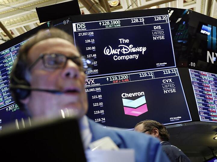 Das Logo der Walt Disney Company auf einem Bildschirm der New Yorker Börse. Mit seinem Marvel-Epos "Avengers" knackt der Konzern derzeit Rekorde.