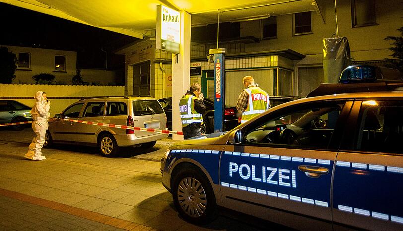 Ermittlungen gegen einen Hausbesitzer in Hannover: Er soll einen Einbrecher (18) erschossen haben! Die Bilder vom Tatort in Anderten...