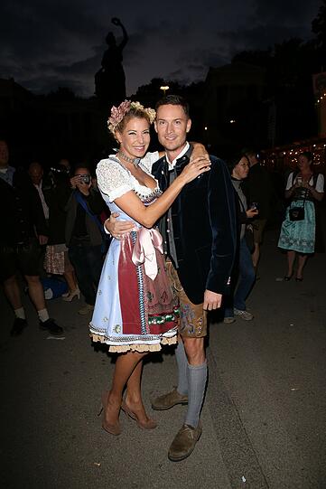 Giulia Siegel mit Freund Frank Büchtmann