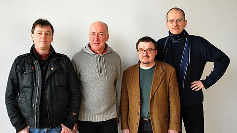 Mussten &bdquo;ohne kirchlichen Beistand&ldquo; auskommen: Die Weltbild-Betriebsräte (v. l.) Timm Boßmann und Peter Fitz und ihre Hugendubel-Kollegen Jürgen Hern und Uwe Kramm.