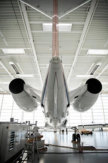 Mit dem neuen Forschungsflugzeug HALO will
Deutschland in der Energie- und Klimaforschung neue Maßstäbe setzen.
Am Montag übergab Bundesforschungsministerin Annette Schavan (CDU)
HALO im Deutschen Zentrum für Luft- und Raumfahrt (DLR) im Weßlinger
Ortsteil Oberpfaffenhofen im Landkreis Starnberg an die
Wissenschaft.