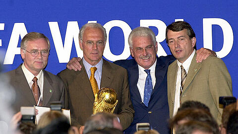 Sie brachten die WM 2006 nach Deutschland: Horst R. Schmidt, Franz Beckenbauer, Fedor Radmann und DFB-Mediendirektor Wolfgang Niersbach (v.l.).