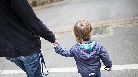 Die Regierung plant einen höheren Kinderzuschlag.