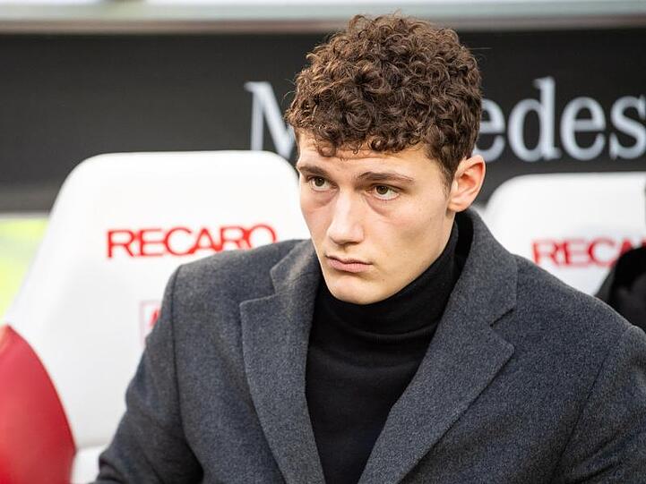 Stuttgarts Benjamin Pavard. Foto: Sebastian Gollnow/Archiv
