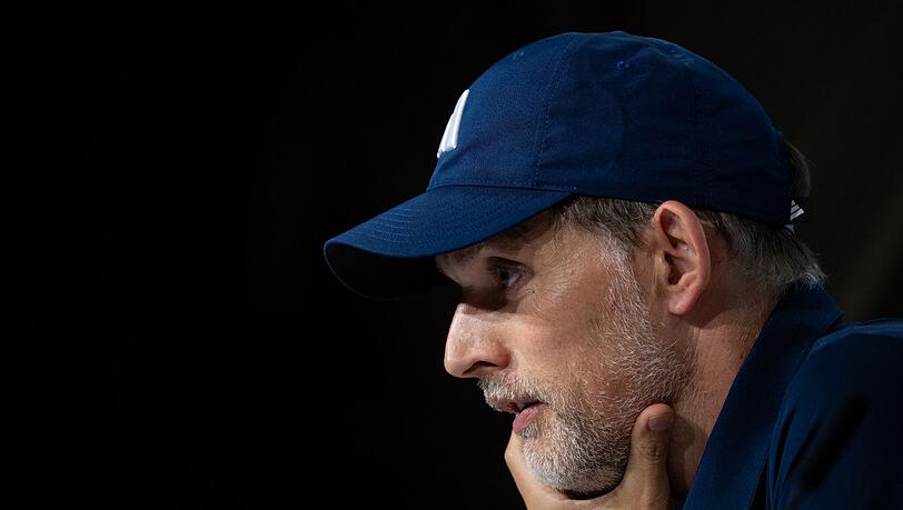Trainer Thomas Tuchel von München nimmt nach dem Spiel an einer Pressekonferenz teil.