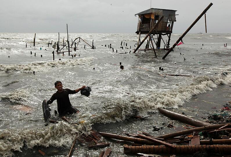 Bilder der Verwüstung: Taifun "Nesat" verwüstet die Philippinen - Die Bilder