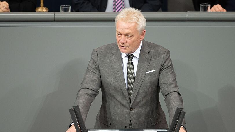 Landwirtschaftsminister Alois Rainer spricht sich dafür aus, die Landwirtschaft bei Sicherheitsübungen mitzudenken.