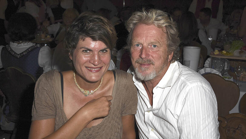 Claudia Stamm und Hajü Staudt. Der Ehemann der Politikerin ist einem Herzinfarkt erlegen. Claudia Stamm und Hajü Staudt. Der Ehemann der Politikerin ist einem Herzinfarkt erlegen.