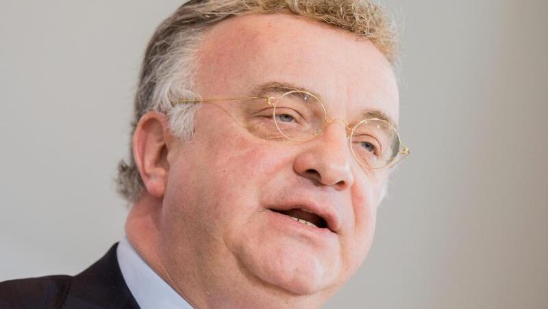 Christian Kullmann ist Vorstandsvorsitzender des Spezialchemiekonzerns Evonik. Christian Kullmann ist Vorstandsvorsitzender des Spezialchemiekonzerns Evonik.