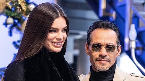 Marc Anthony und seine Ehefrau Nadia Ferreira sind erstmals gemeinsam Eltern geworden.