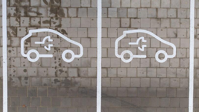 Weil es in China und den USA schlecht lief, sind die weltweiten Elektroautoneuzulassungen im ersten Quartal gesunken. (Symbolbild)