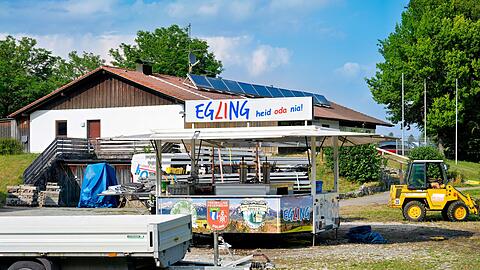 Die Eglinger Blauliachd-Party endete nach einer Gewalttat mit einem Gro&szlig;einsatz.