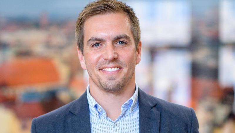 Der ehemalige Profi-Fußballer Lahm wird Botschafter der Stadt München für die UEFA Euro 2020. Foto: Matthias Balk Der ehemalige Profi-Fußballer Lahm wird Botschafter der Stadt München für die UEFA Euro 2020. Foto: Matthias Balk