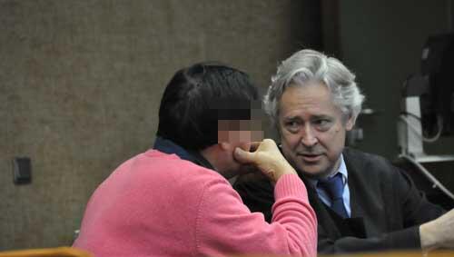 Salvatore Greco auf der Anklagebank im Münchner Landgericht. Rechts neben ihm sein Anwalt Roland Hasl. Salvatore Greco auf der Anklagebank im Münchner Landgericht. Rechts neben ihm sein Anwalt Roland Hasl.