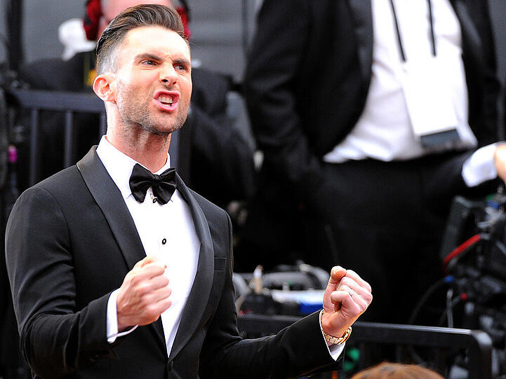Wer will sich mit diesem Mann anlegen? Adam Levine bei den Oscars