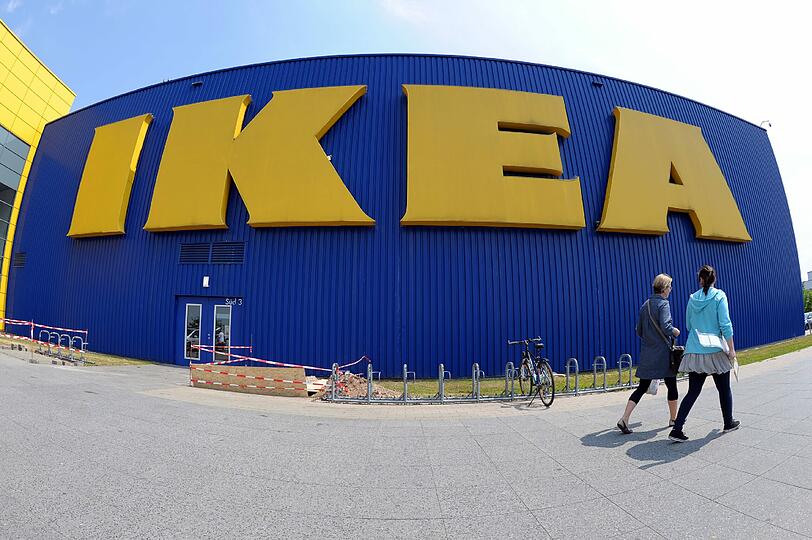 Ikea-Filiale im fränkischen Fürth: Der Gesamtumsatz des schwedischen Möbelhändlers stieg im Geschäftsjahr 2014/2015 um 7,7 Prozent auf 4,35 Milliarden Euro.