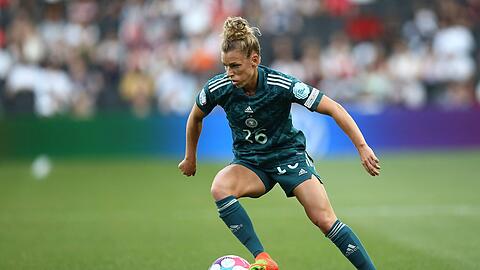 Beim EM-Spiel gegen Finnland gab ihr Linda Dallmann ihr Debüt in der Startelf - und profilierte sich.