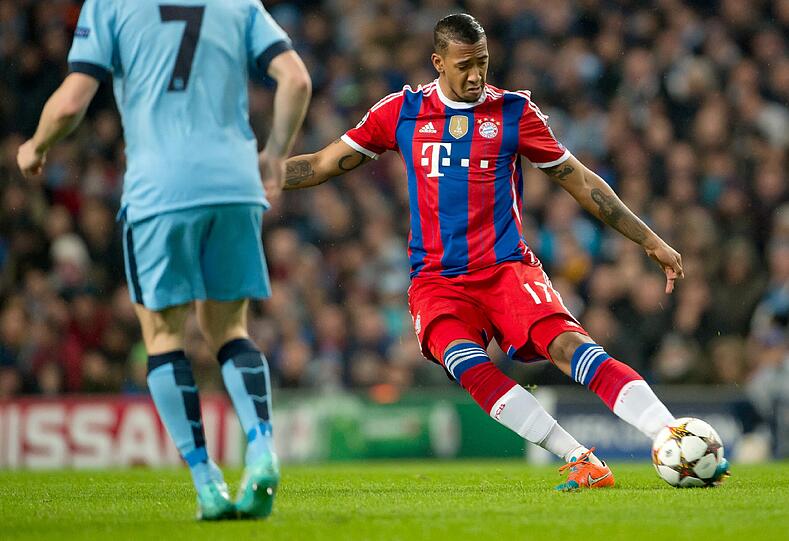JÉROME BOATENG 	NOTE 3
Leicht angeschlagen zuvor, wollte bei seinem Ex-Verein unbedingt dabei sein. &bdquo;The Rock&ldquo;, der Felsen. Bärenstark. Top seine Flanke vor dem 2:1, kapitaler Bock vor dem 2:3.