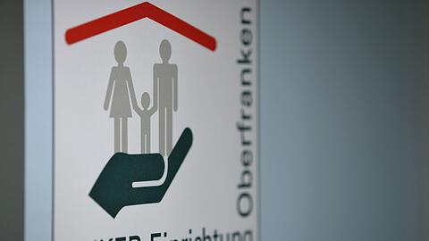 In den Anker-Zentren werden neu angekommene Flüchtlinge untergebracht. (Symbolbild)