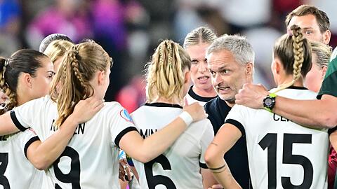 Wer spielt? Bundestrainer Christian Wück ist gefragt.