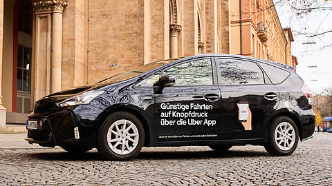 Uber appelliert an Oberbürgermeister Dieter Reiter, um einen Mindestpreis für Mietautos zu verhindern.