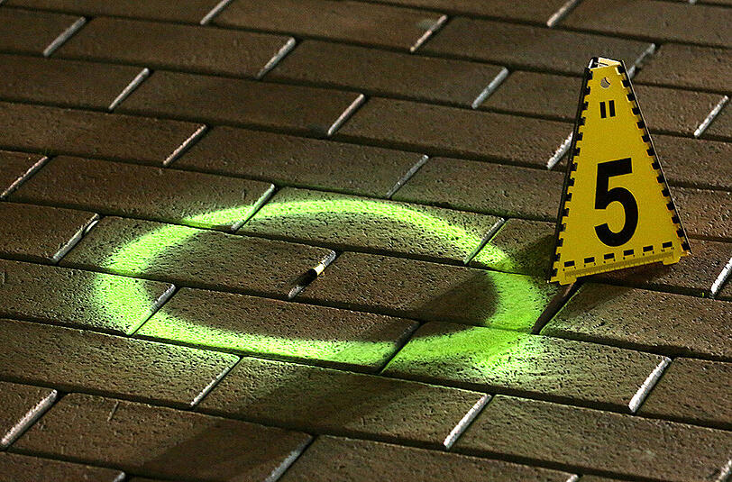 Bilder vom Tatort in Gronau: Hier hat ein Polizist einen Mann erschossen, der mit einem Messer bewaffnet war und ihn angegriffen haben soll.