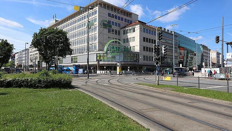 Im Herbst 2022 war endgültig Schluss: Galeria am Stachus im sogenannten Zechbauer-Haus. Im Herbst 2022 war endgültig Schluss: Galeria am Stachus im sogenannten Zechbauer-Haus.
